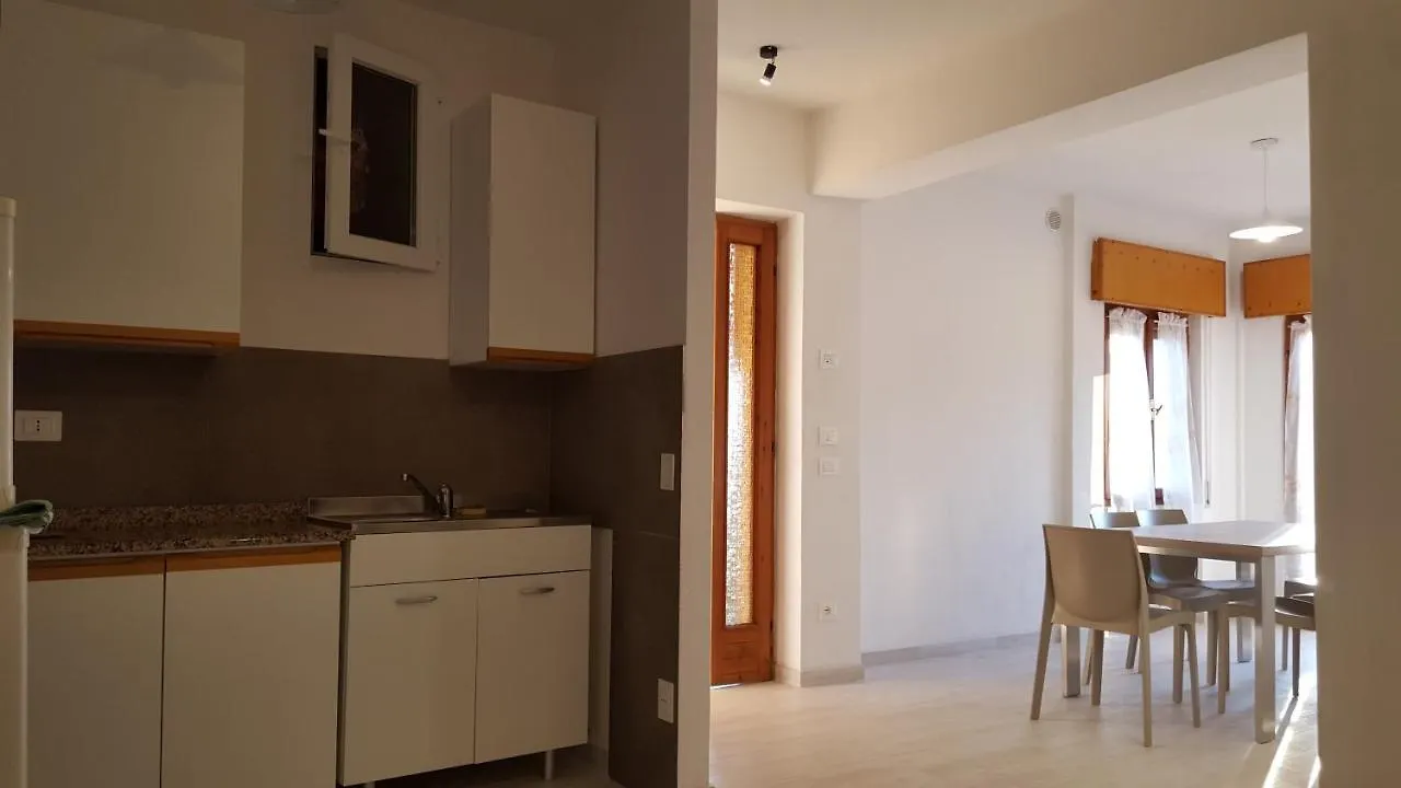 Apartamento casa Leo Brenzone sul Garda 0*,  Italia