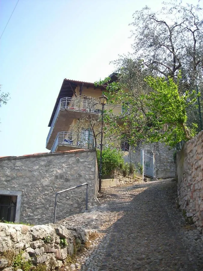 Apartamento casa Leo Brenzone sul Garda