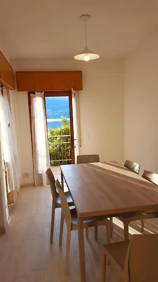 Appartamento Casa Leo Brenzone sul Garda